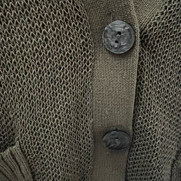 Olive Green Deep V-Neck 5 Button Cardigan w/ Small Front Pockets - Picture 5 of 7